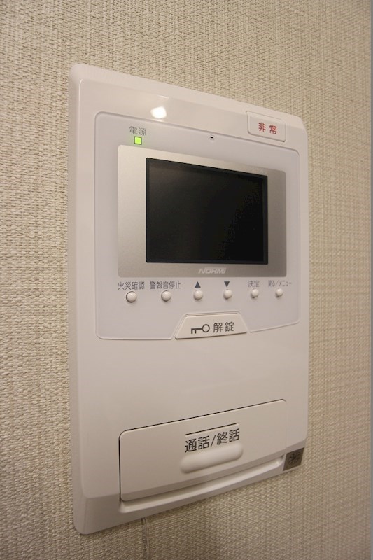 アドヴァンスコート中井 確認が出来て安心のTVモニターホンです。
