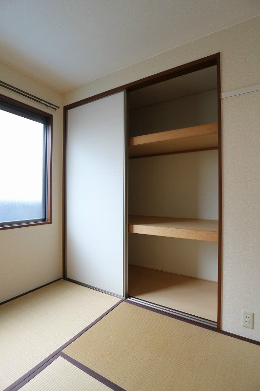ドミール Ａ棟 収納