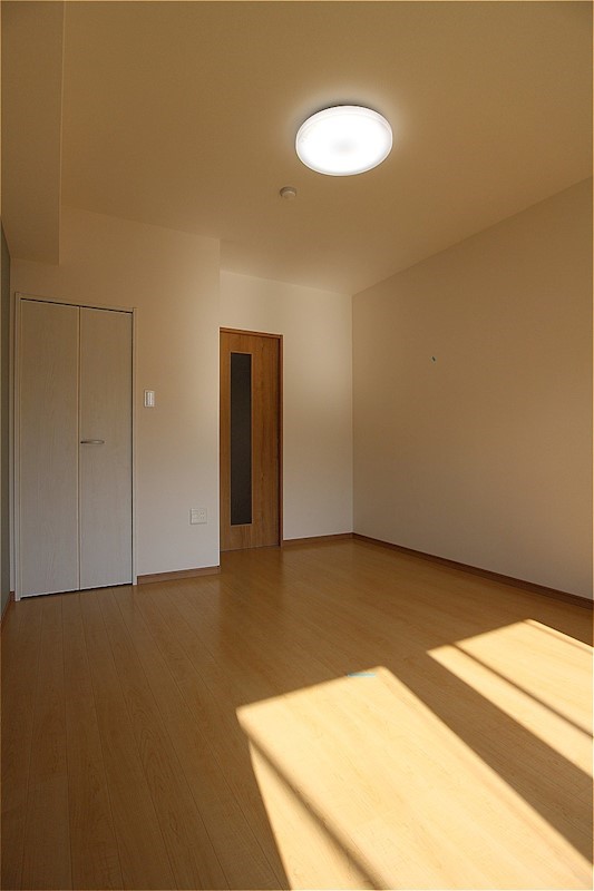 ラグーナ田原新町 ※2F～４F、５F～７Fで内装が異なります。写真は203号です。