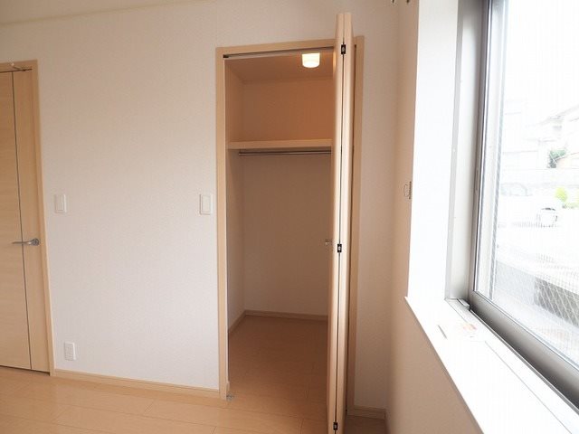 エール湯川　Ｂ棟  ※別号室の写真です。