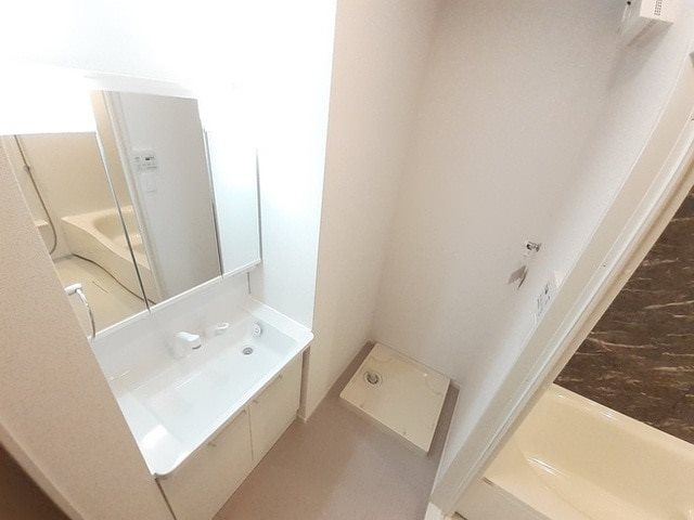 ベル　フォンテーヌ　B   洗面所