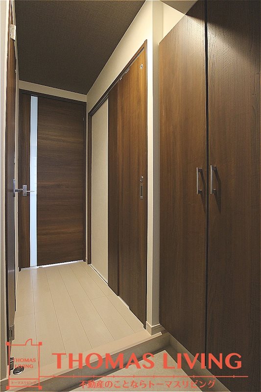 THE SQUARE Platinum Residence 玄関