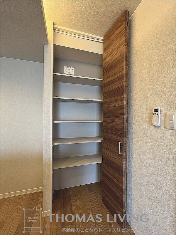 シャーメゾン本城東 収納