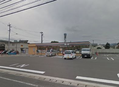 Grand Soleil　B棟  ｾﾌﾞﾝｲﾚﾌﾞﾝ 小倉北方3丁目店