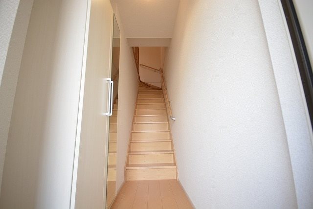メゾン タウルス　Ⅰ トールタイプのシューズボックスが便利です。