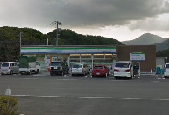 グランド・ソレーユ  ﾌｧﾐﾘｰﾏｰﾄ 小倉寺迫口店