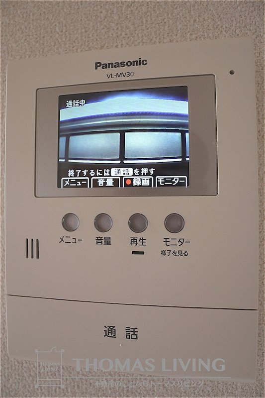 クレストール  安心のモニター付インターホンです。