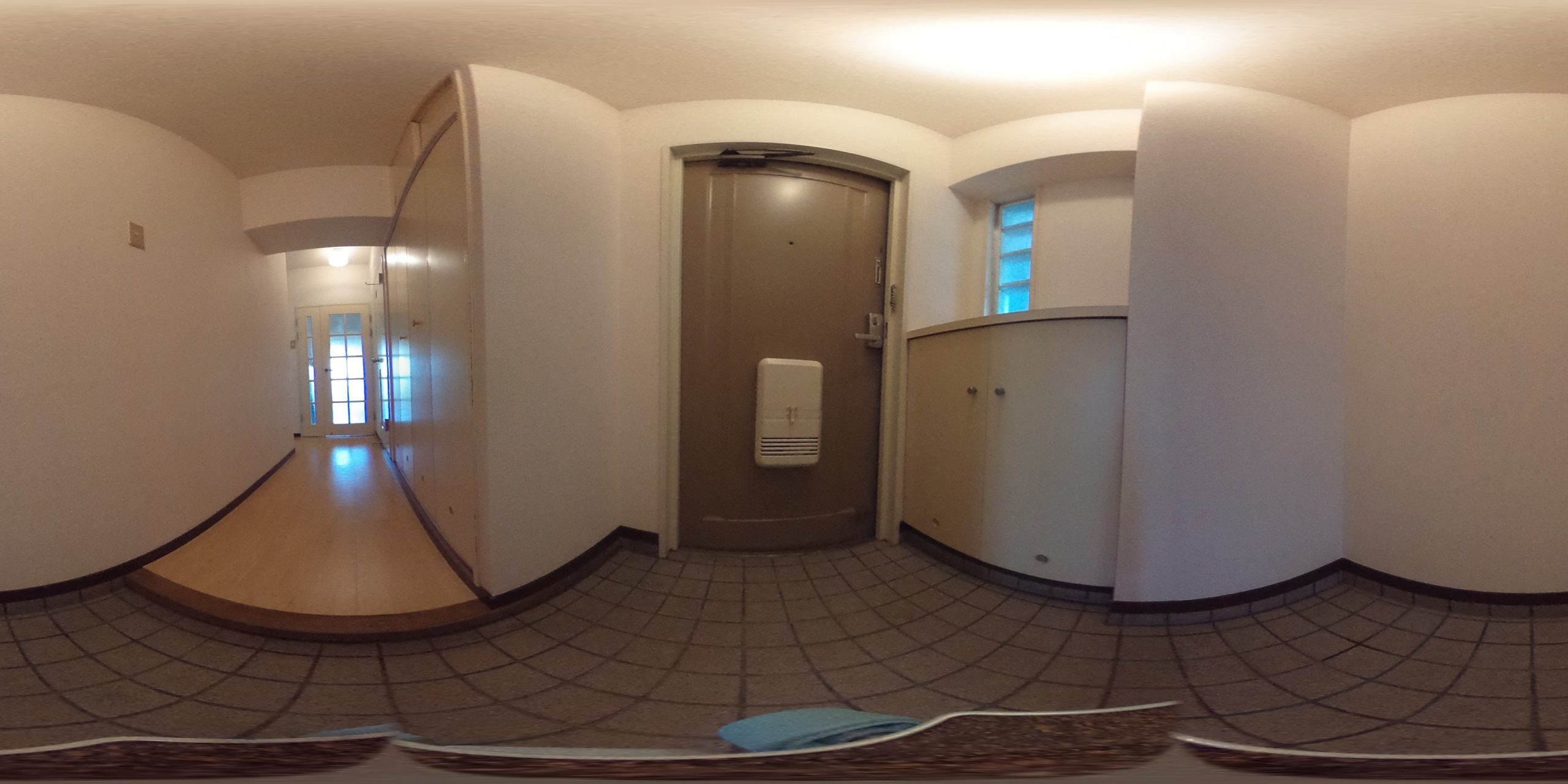 玄関　※別号室参考写真