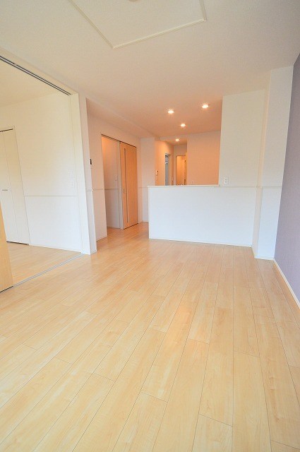 カーサフリューゲル リビング