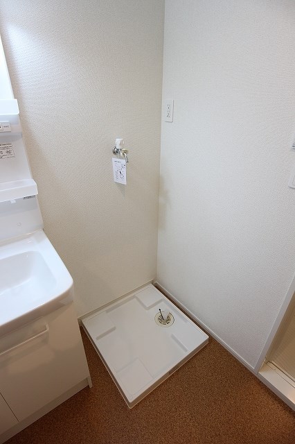 サリーレ天神ノ木Ⅱ 写真は同型物件です。