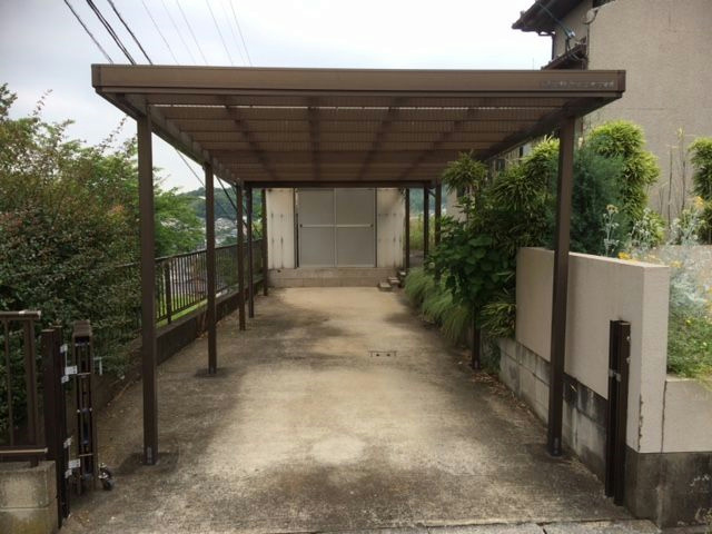 自由ヶ丘５丁目貸家 駐車場も縦列で2台確保できます。