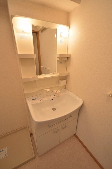 グラースメゾンB 写真は別号室です。