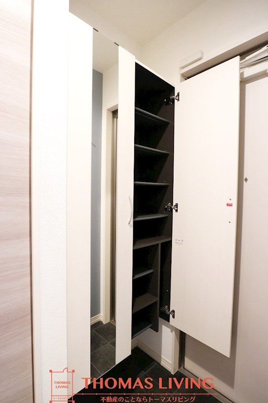 D-room原町 玄関
