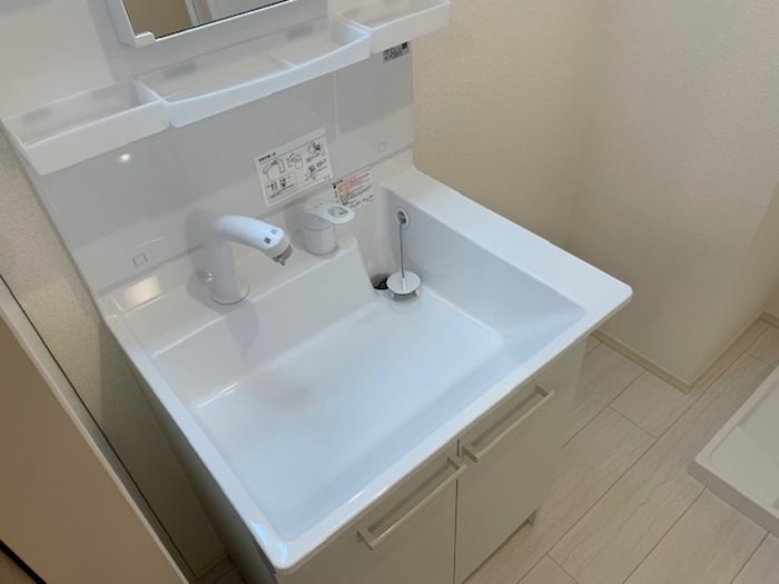 D-roomグランシャリオ 洗面所