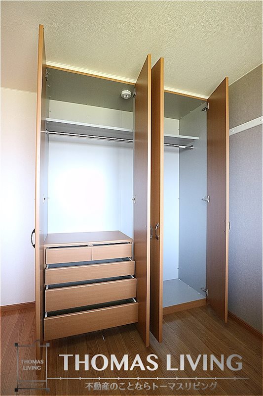 コーポラスオリンピア Ⅱ 大容量のクローゼット。荷物の多い方もご安心下さい。