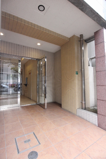 アール六本松駅前 エントランス