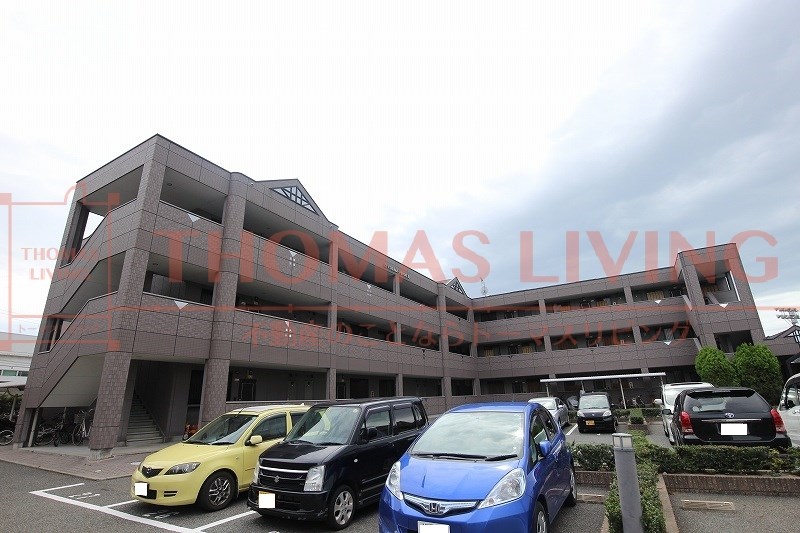 古賀市・新宮町・福津市でお部屋を探される際は、トーマスリビングへお気軽にご相談ください。