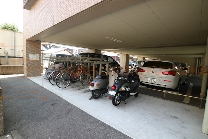 コーポラス浅川 駐輪場