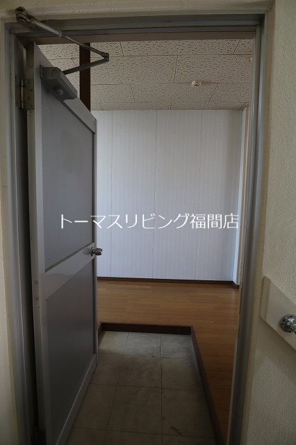 中央6丁目アパート 玄関