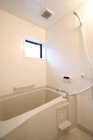 セジュールトーC棟 写真は別号室です。