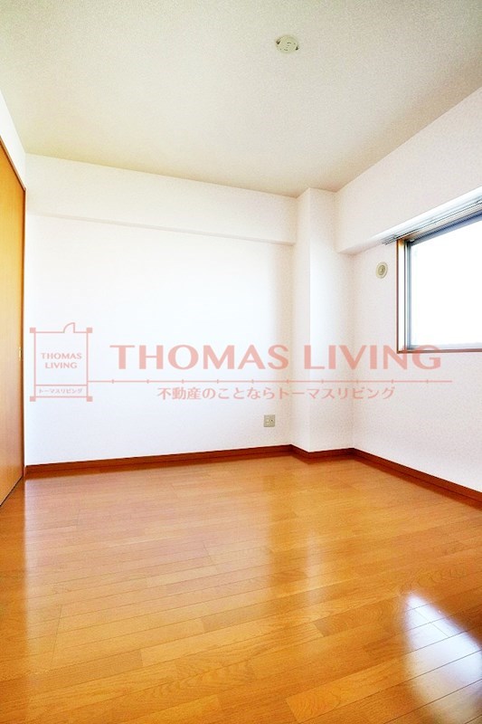 ヴェルモントルラーシュ 写真は別号室です。