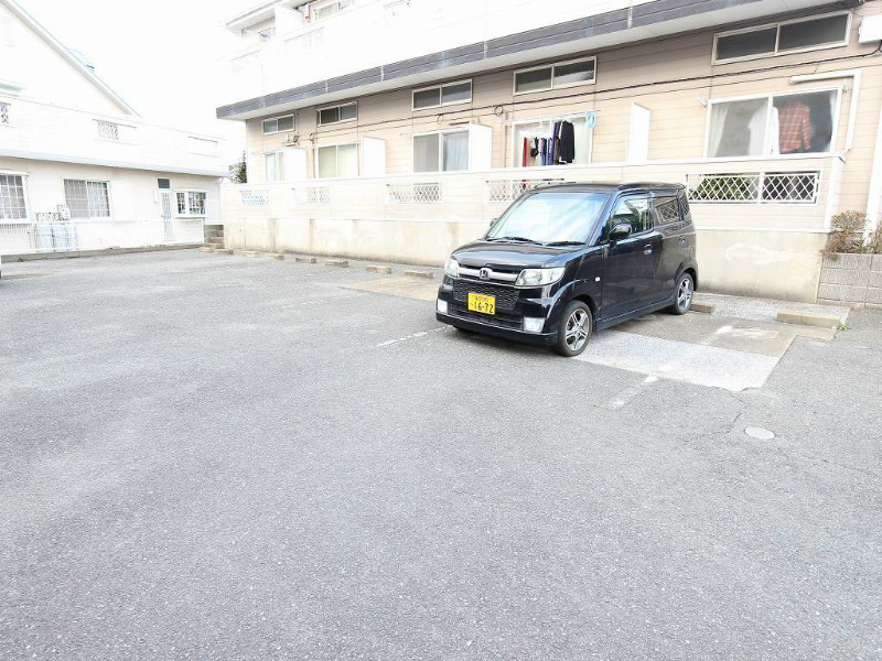 エクセル新宮駅前Ⅱ 広いので運転が苦手な方でも大丈夫です。