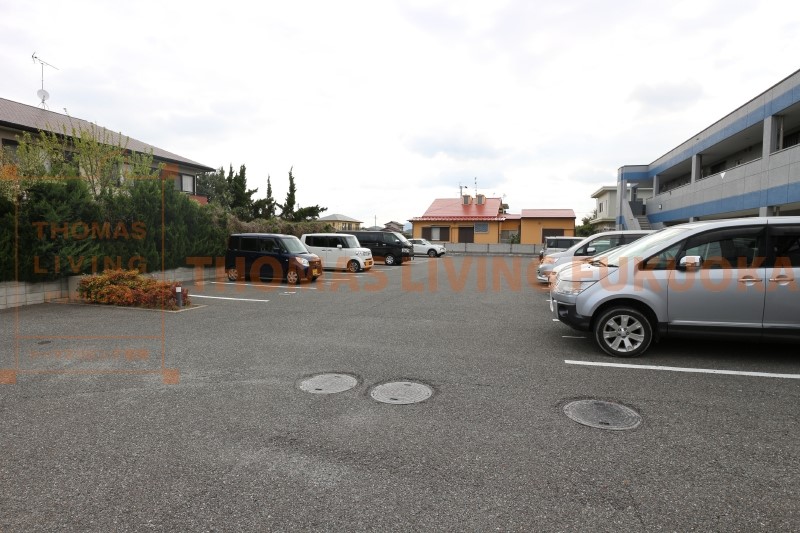 アルビレオB棟  駐車場