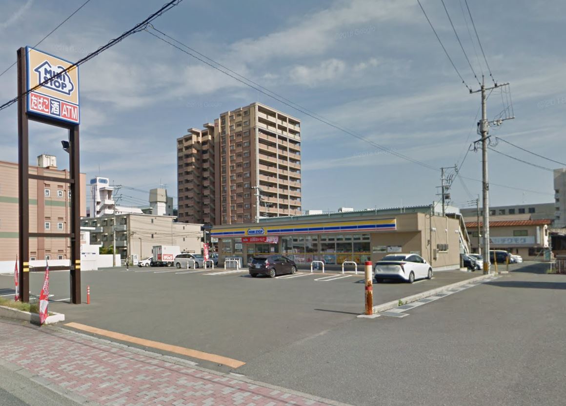 グランドゥール立岩 ﾐﾆｽﾄｯﾌﾟ 新飯塚店