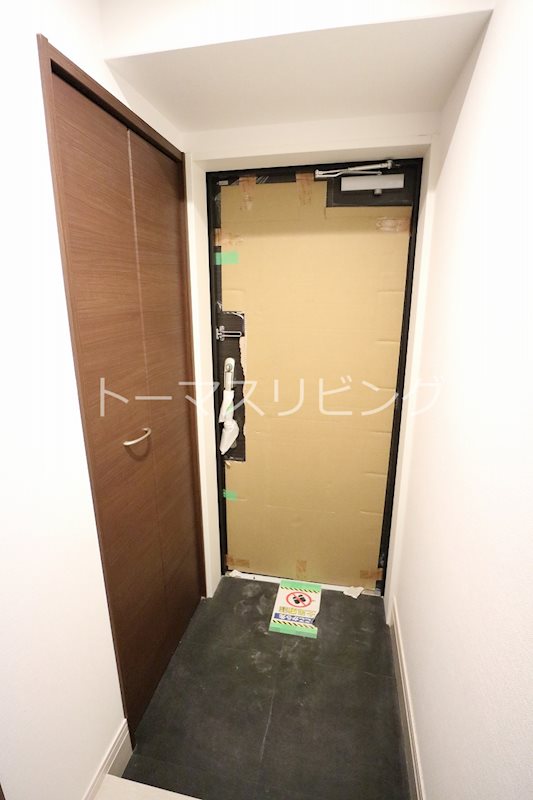 CINQ IWASE BLD 玄関