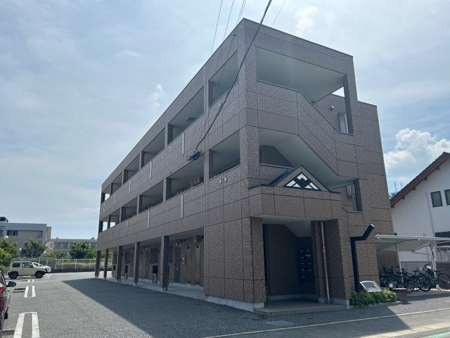 クレストール絆 外観