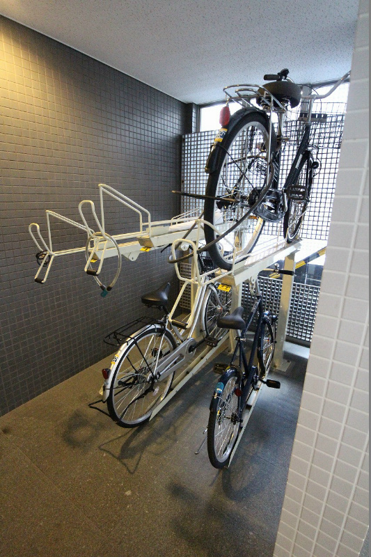 グランドシャルマン博多駅前  駐輪場です。