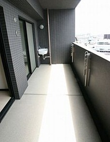 エステムプラザ博多駅南 バルコニーです。※同物件参考写真