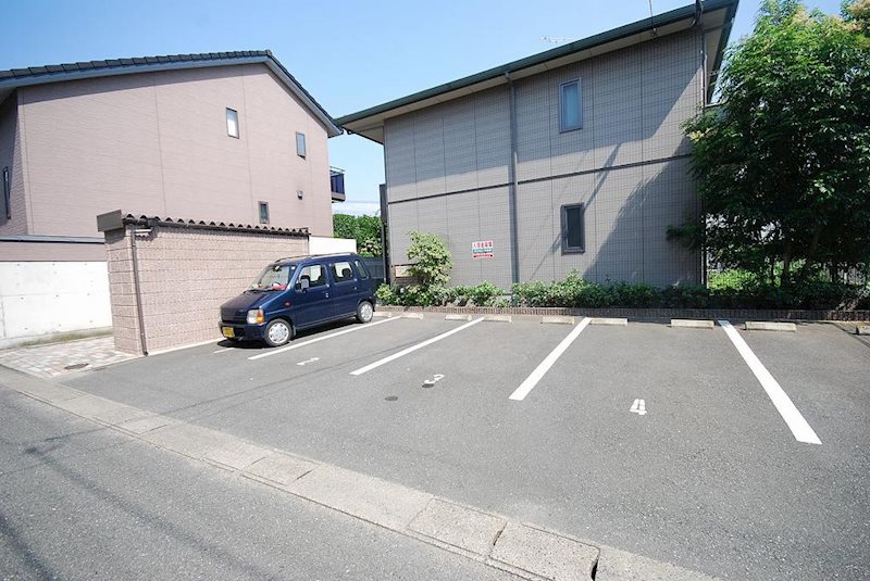 シャーメゾンミズキ 敷地内駐車場