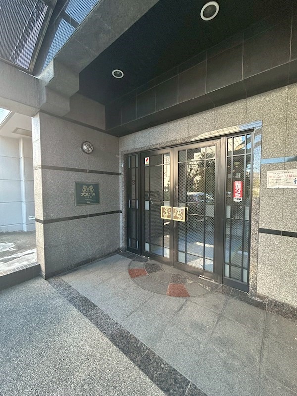 アンピール六本松 エントランス