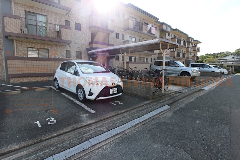 ドミール水城 駐車場