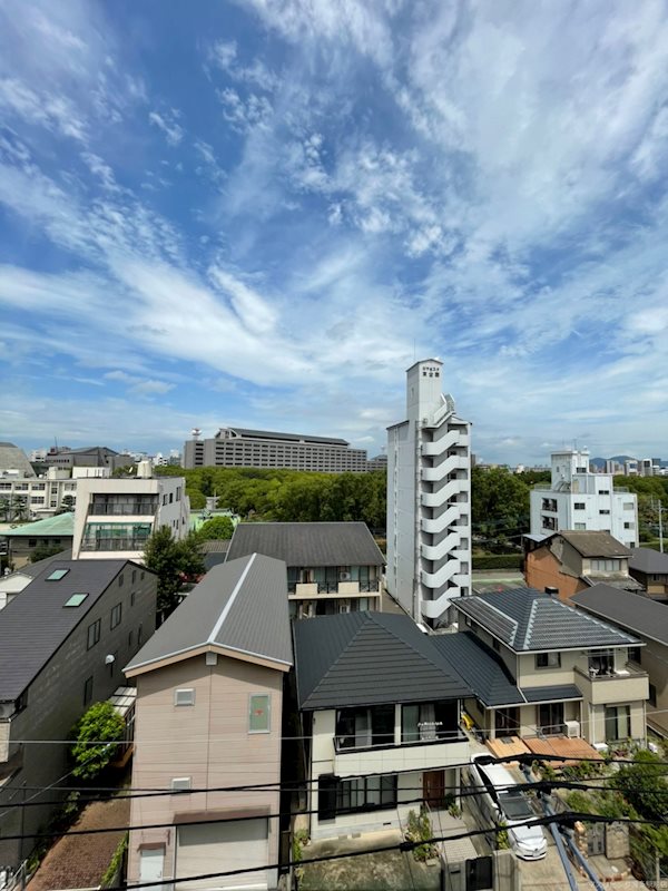 ヴィラージュ県庁前参番館 ※別号室の参考写真です。