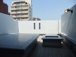 シャロム高宮 こんなに広いルーフバルコニーがついてます