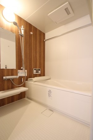 Ｄ-room南福岡Ⅲ 浴室乾燥機付き　※別号室参考写真