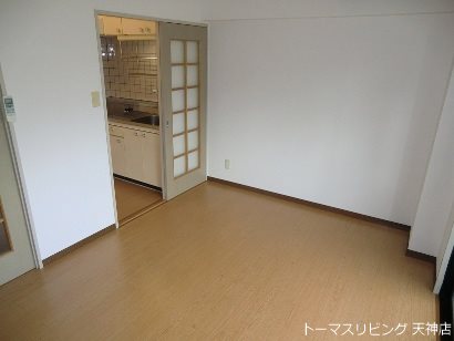 ドミール平尾 リビング