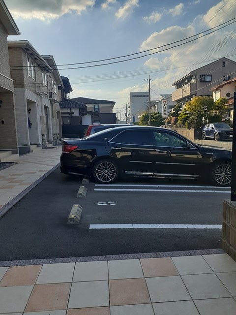 アルドーレ東合川　Ａ 駐車場