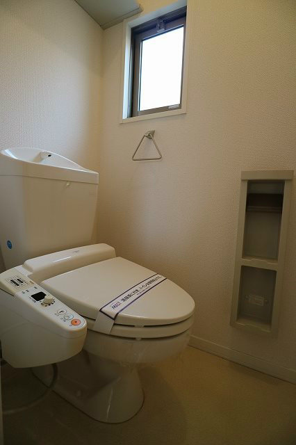シャーメゾン那珂　弐番館 トイレです。※別物件参考写真です。