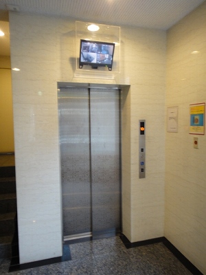 サヴォイグランデヴィル エレベーター