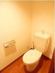 アーバンハイツ住乃江  トイレです。
