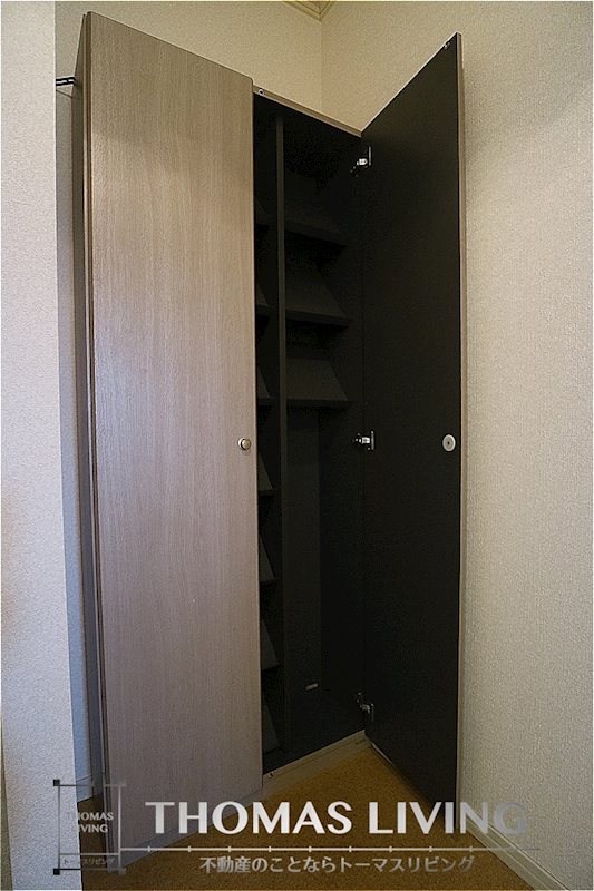 コーポラスなか 大容量のシューズボックス御座いますよ。