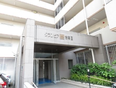 グランピア吉塚Ⅱ エントランス