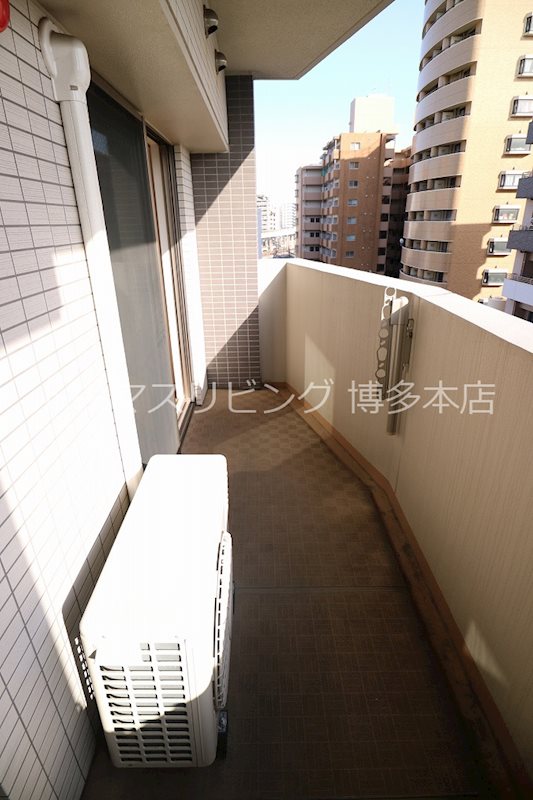 サザンコート博多駅前  ※別号室の参考写真になります。