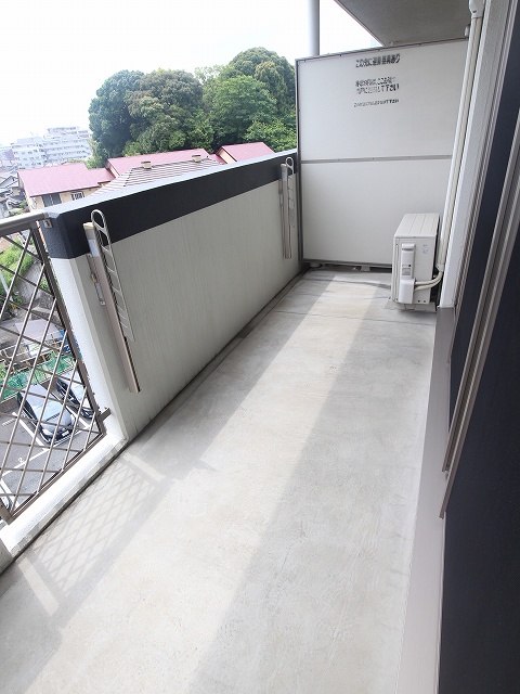 EQUAL諸岡 バルコニー（別室参考写真）