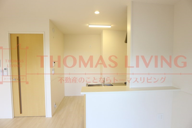 SUNNYHILLS新宮 キッチンのカウンター部分も有効活用できます。