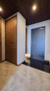 福岡県福岡市博多区比恵町13-3 玄関