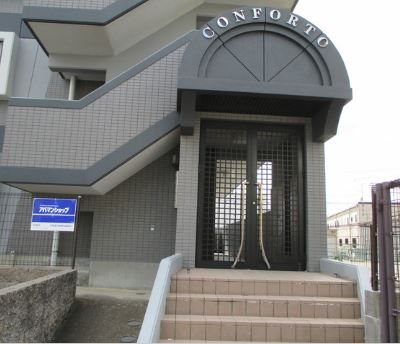 コンフォルト空港前 エントランス